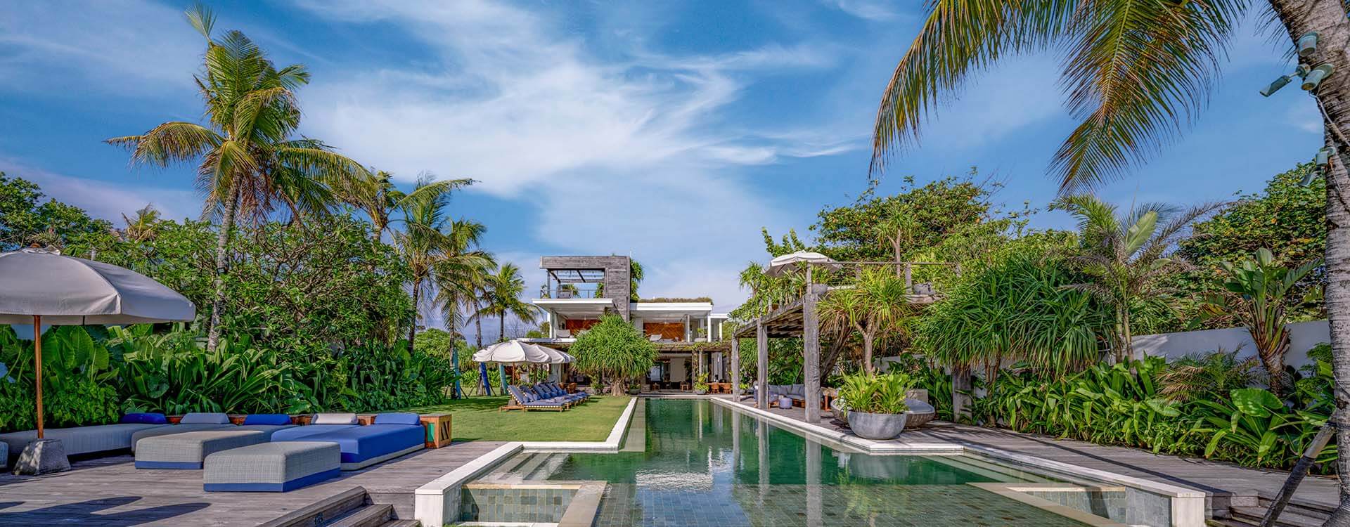 Noku Beach House - view of villa from beachfront